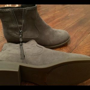 Ankle boots, Size 10, Tan/ Gold